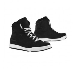 Motorcycle boots model SWIFT DRY by Forma black and white